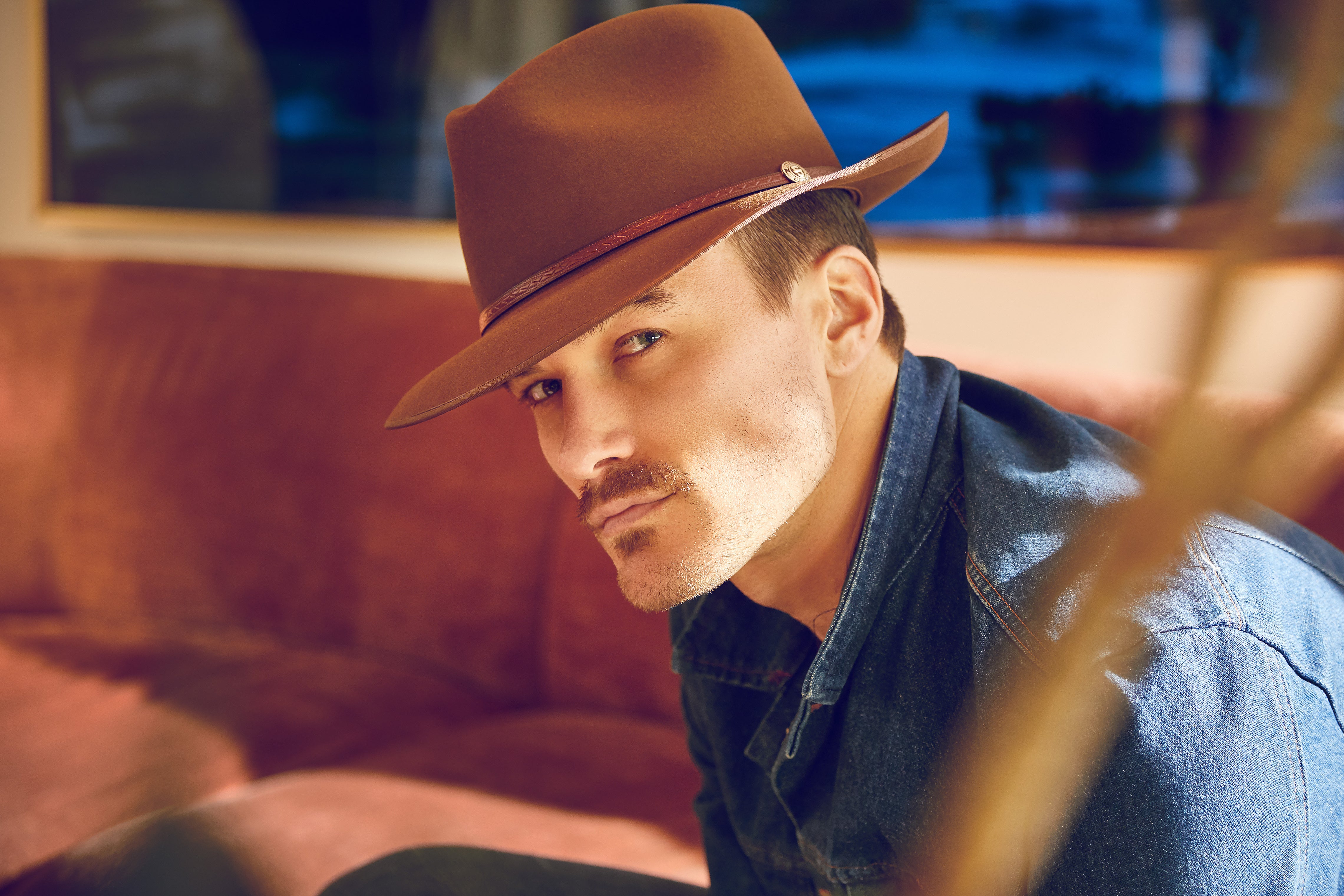 How to Clean and Brush Your Hat